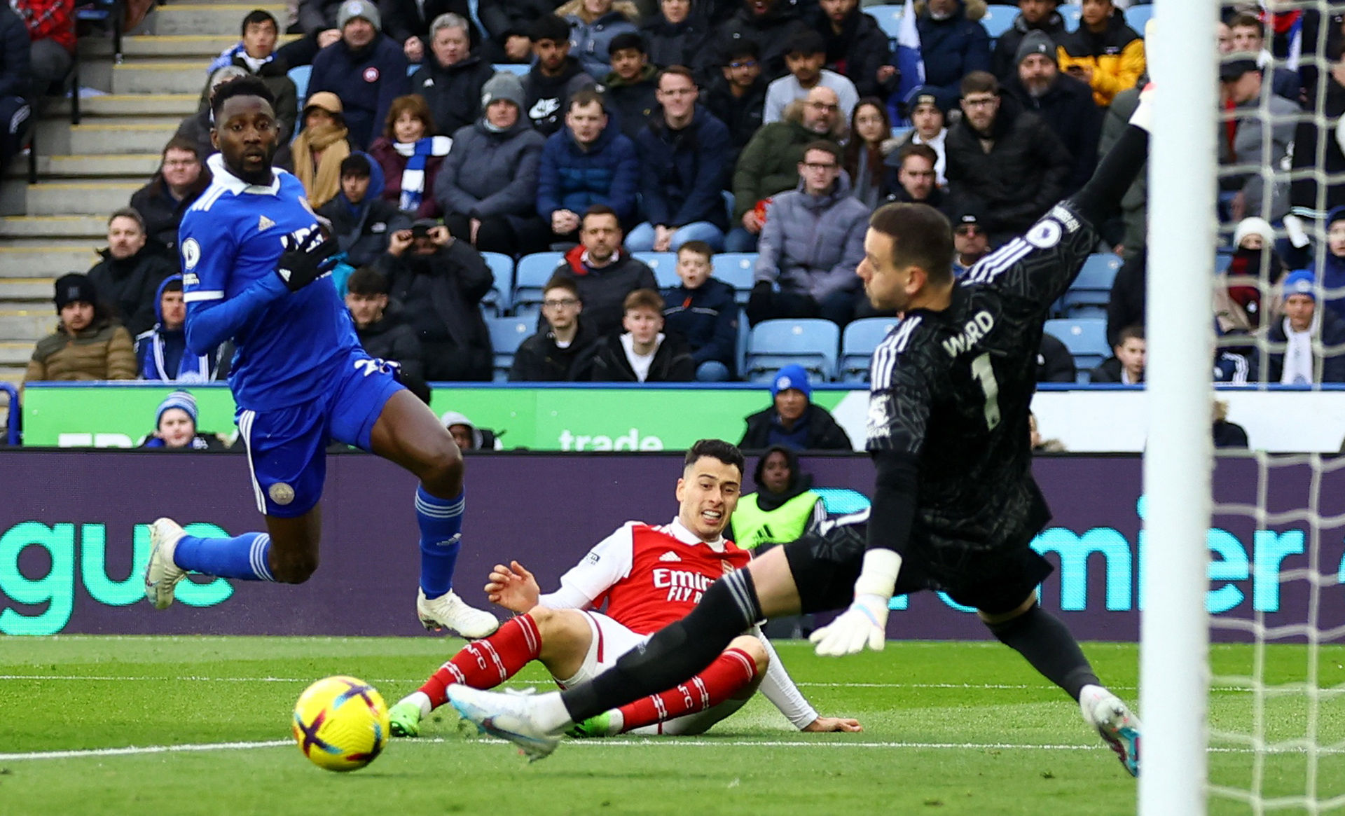 它牵动着年 它牵动着年